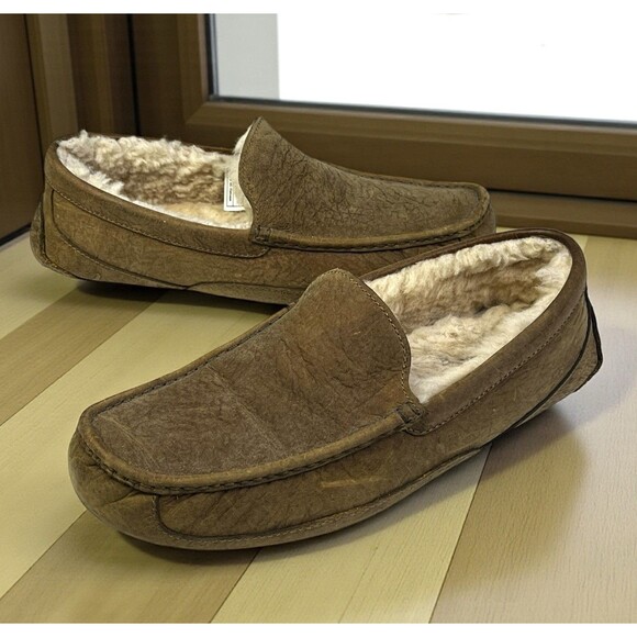 UGG Ascot Slippers Mens 11 Brown Suede Sheep Wool Lined Slip On Mocassin Casual - Picture 1 of 11